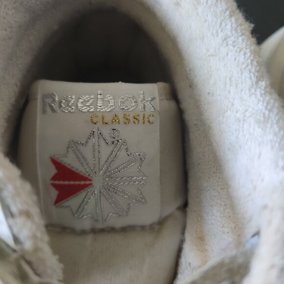 **NEW REEBOK CLASSIC FREESTYLE HI TOP SNEAKERS** Size 8.5 - Picture 3 of 8